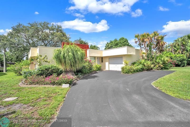 7460 SW 42nd Ct, Davie, FL 33314 Photo