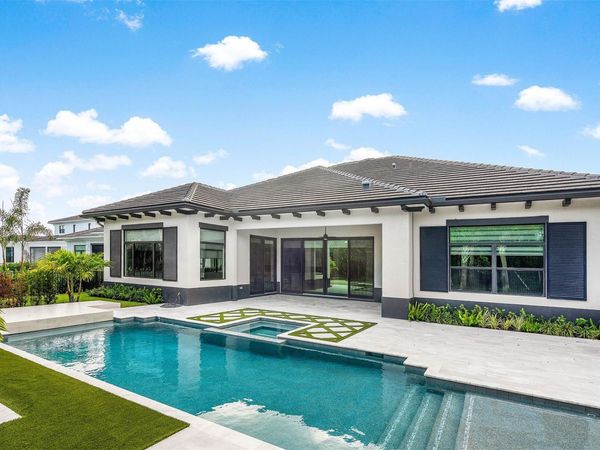 9280 Coral Isles Cir, Palm Beach Gardens, FL 33412