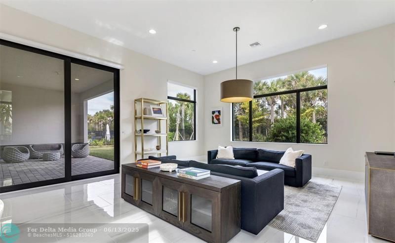 9280 Coral Isles Cir, Palm Beach Gardens, FL 33412 Photo