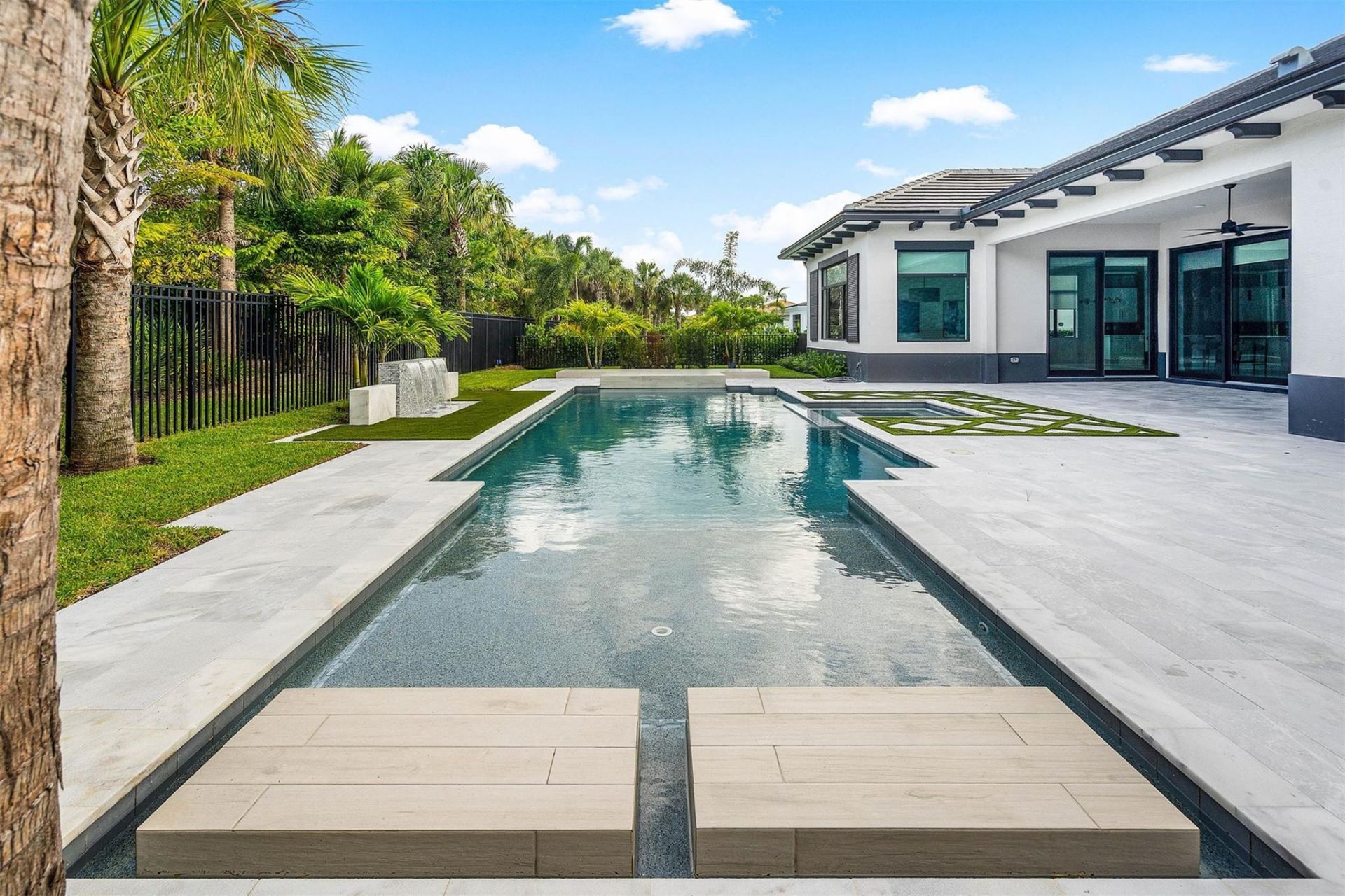 9280 Coral Isles Circle, Palm Beach Gardens, FL 33412 Photo