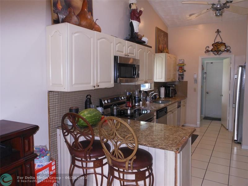 8706 NW 83rd St, Tamarac, FL 33321 Photo