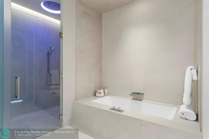 2321 SE 17th, Unit 401, Fort Lauderdale, FL 33316 Photo