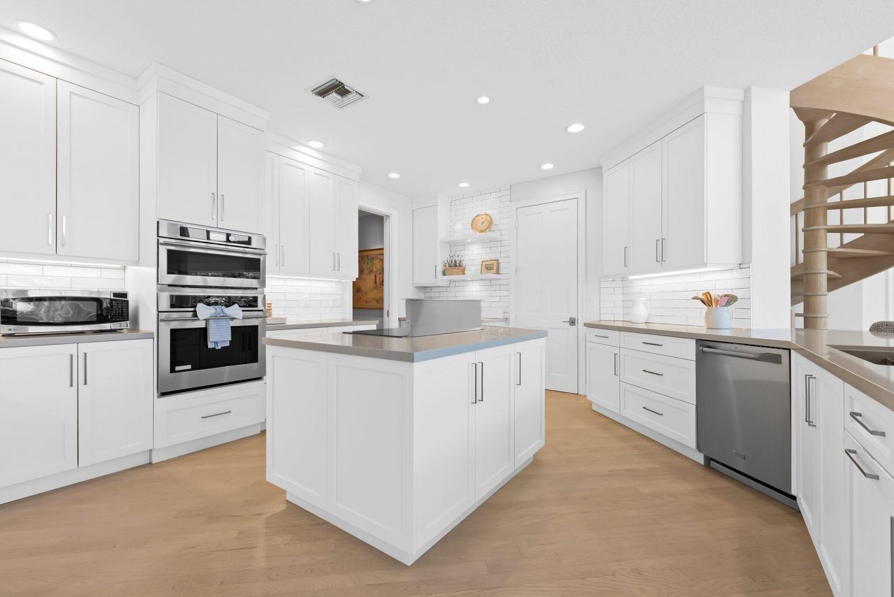 396 E Coconut Palm Road, Boca Raton, FL 33432 Photo