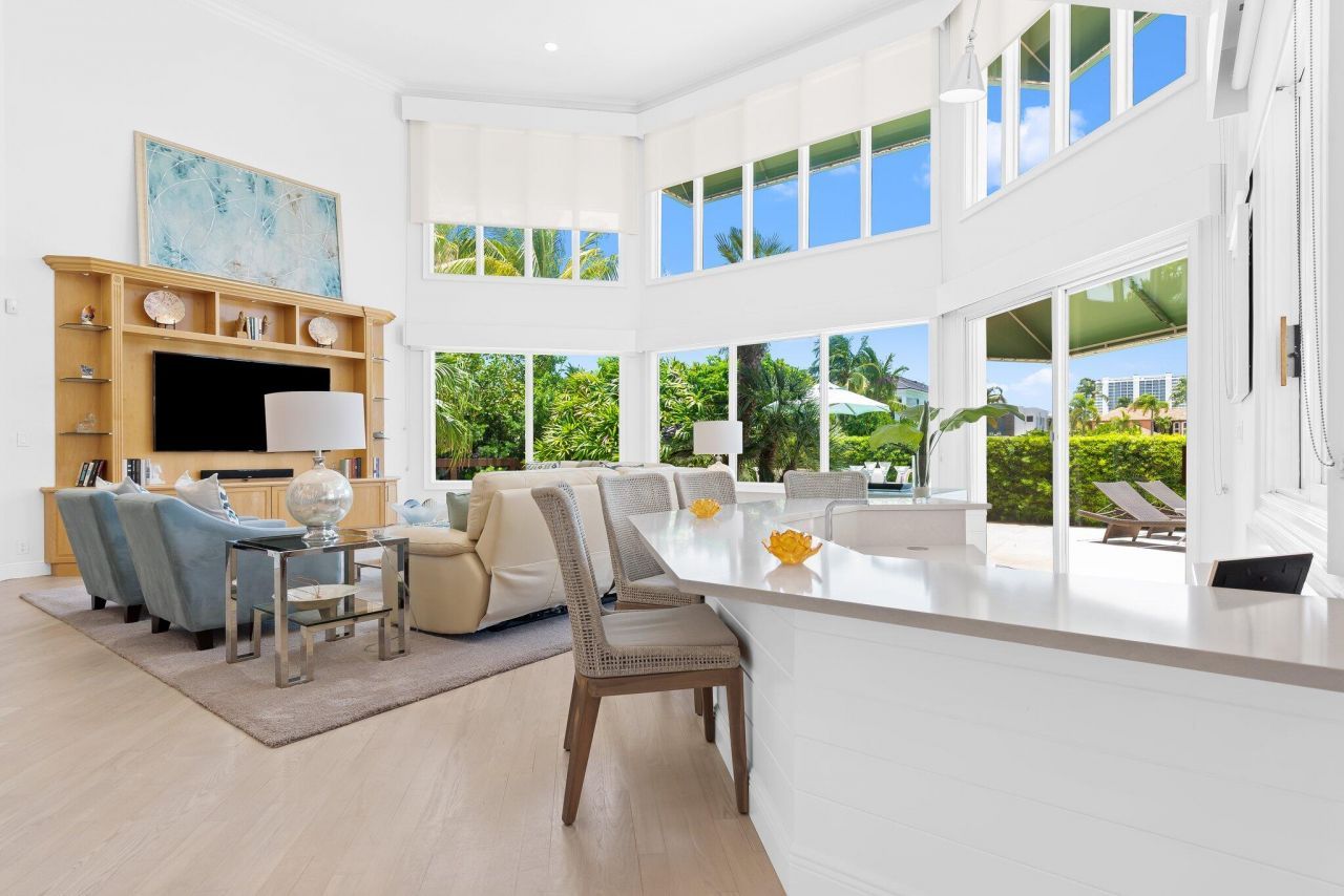 396 E Coconut Palm Road, Boca Raton, FL 33432 Photo