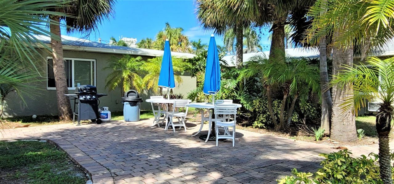 101 Tacoma Lane, Palm Beach Shores, FL 33404 Photo