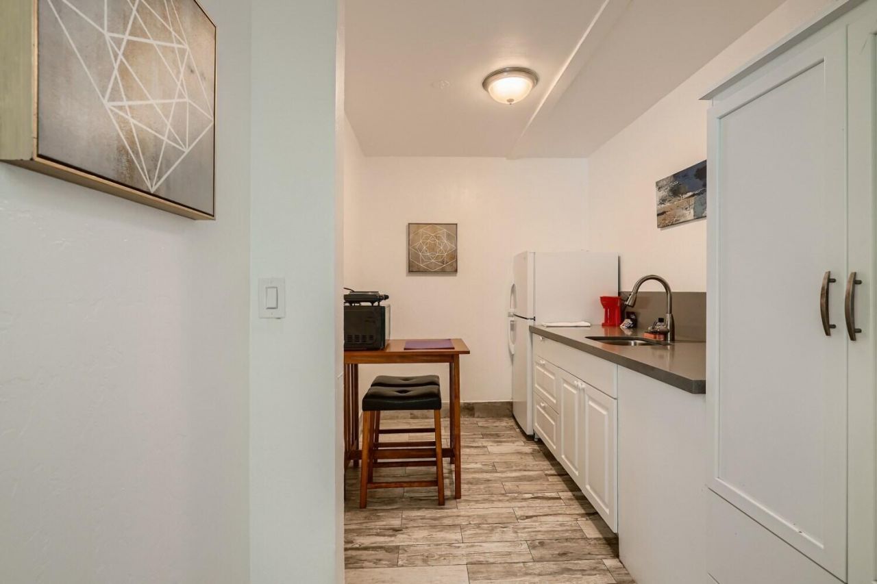 101 Tacoma Lane, Palm Beach Shores, FL 33404 Photo