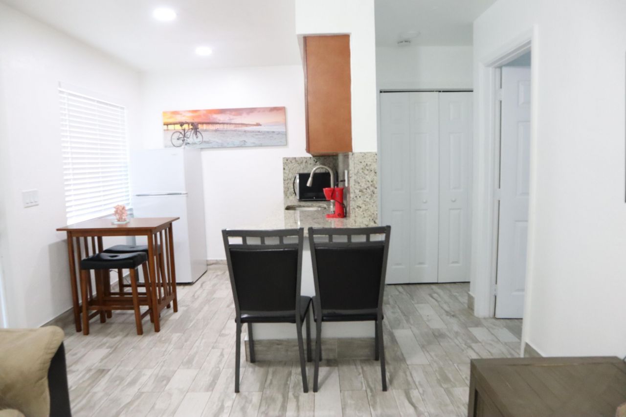 101 Tacoma Lane, Palm Beach Shores, FL 33404 Photo