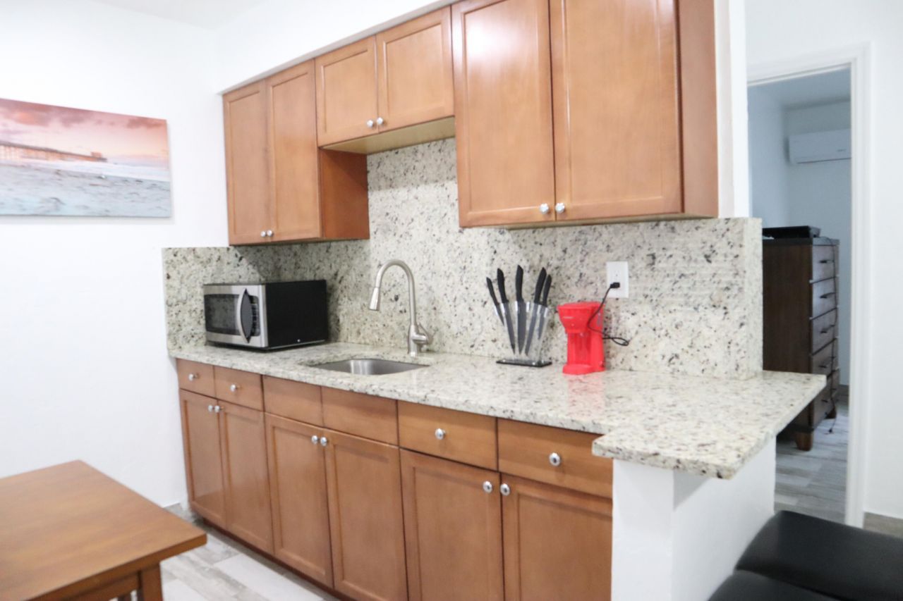 101 Tacoma Lane, Palm Beach Shores, FL 33404 Photo