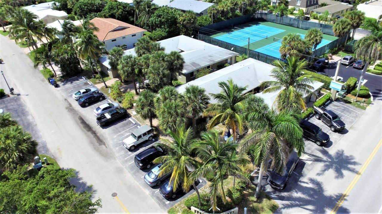 101 Tacoma Lane, Palm Beach Shores, FL 33404 Photo