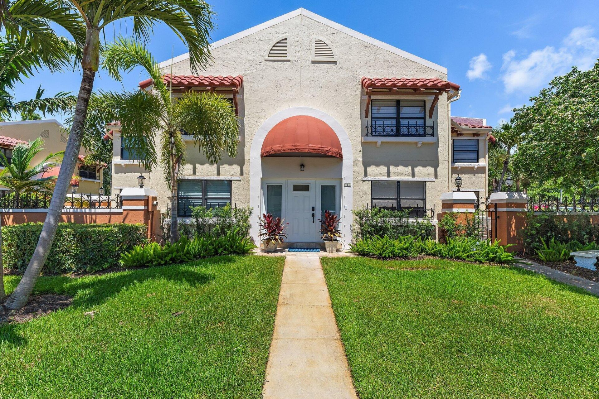 15 Uno Lago Drive, Unit 15, Juno Beach, FL 33408 Photo