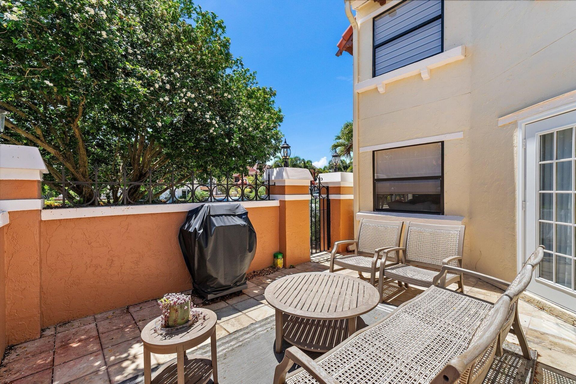 15 Uno Lago Drive, Unit 15, Juno Beach, FL 33408 Photo