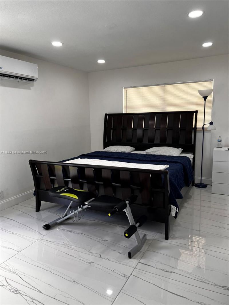 7151 Pershing St, Hollywood, FL 33024 Photo