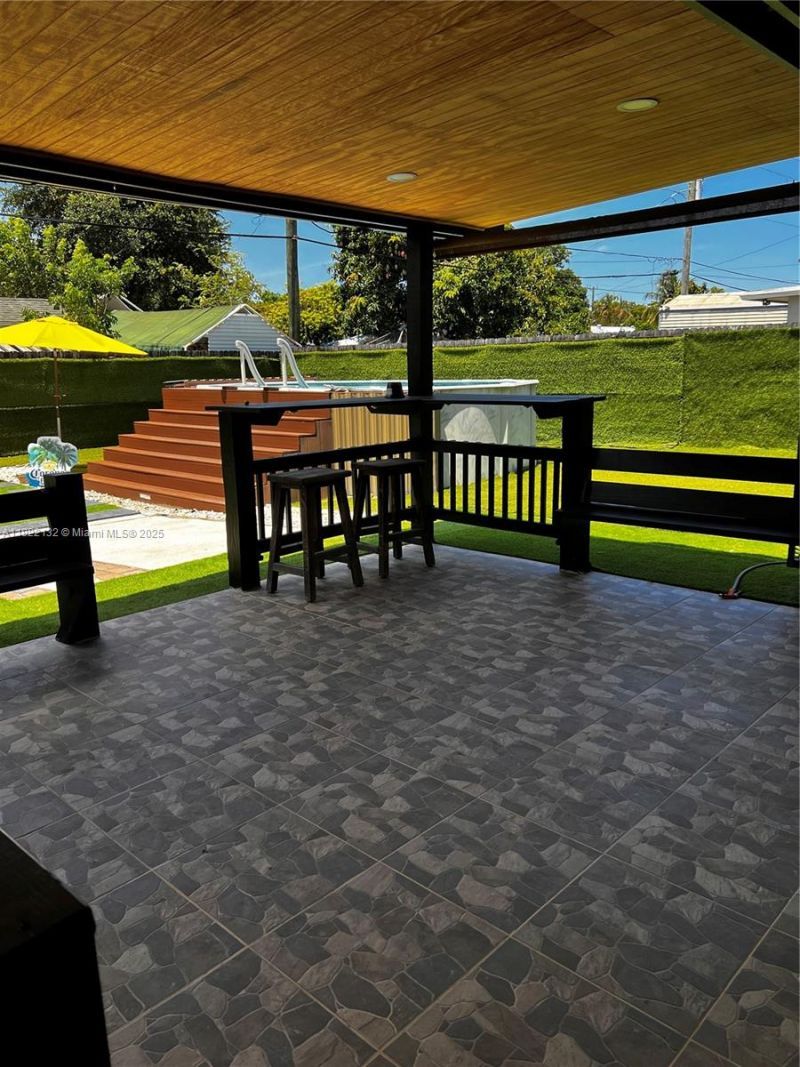 7151 Pershing St, Hollywood, FL 33024 Photo