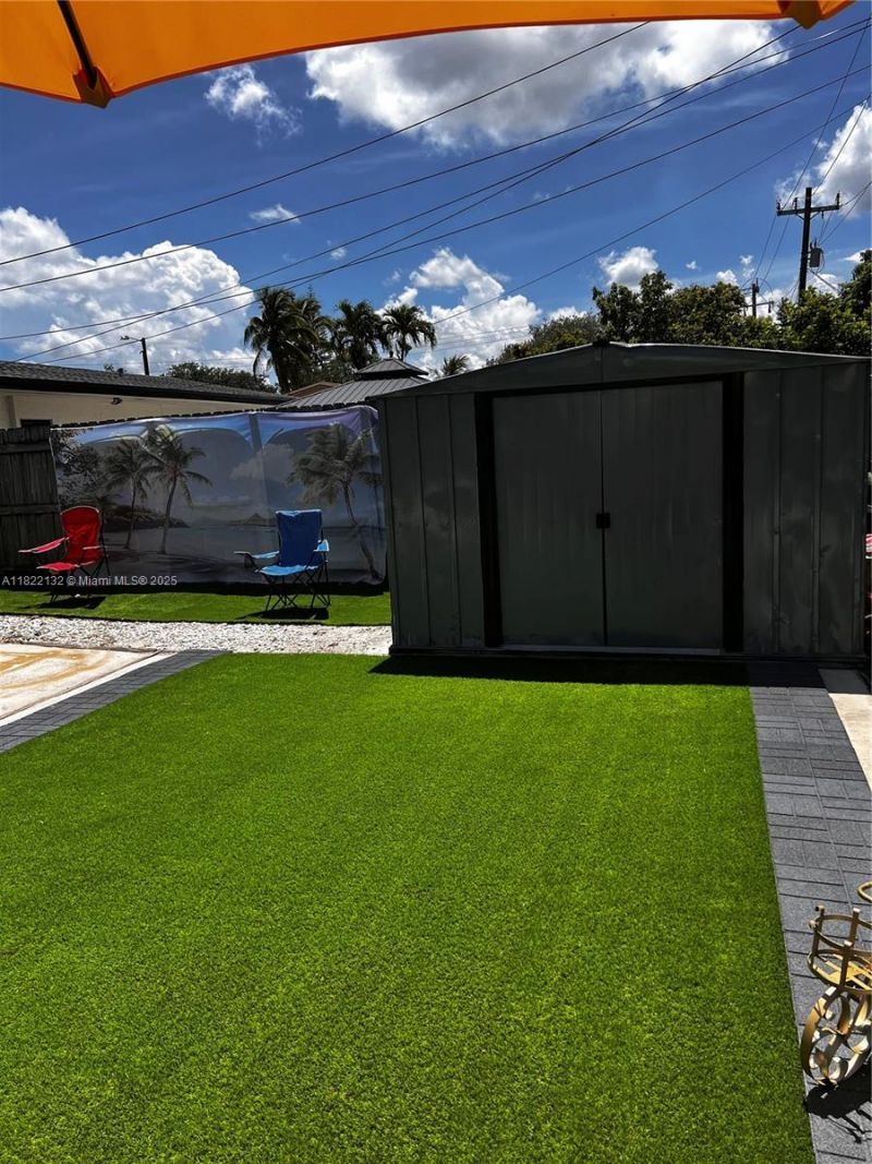 7151 Pershing St, Hollywood, FL 33024 Photo