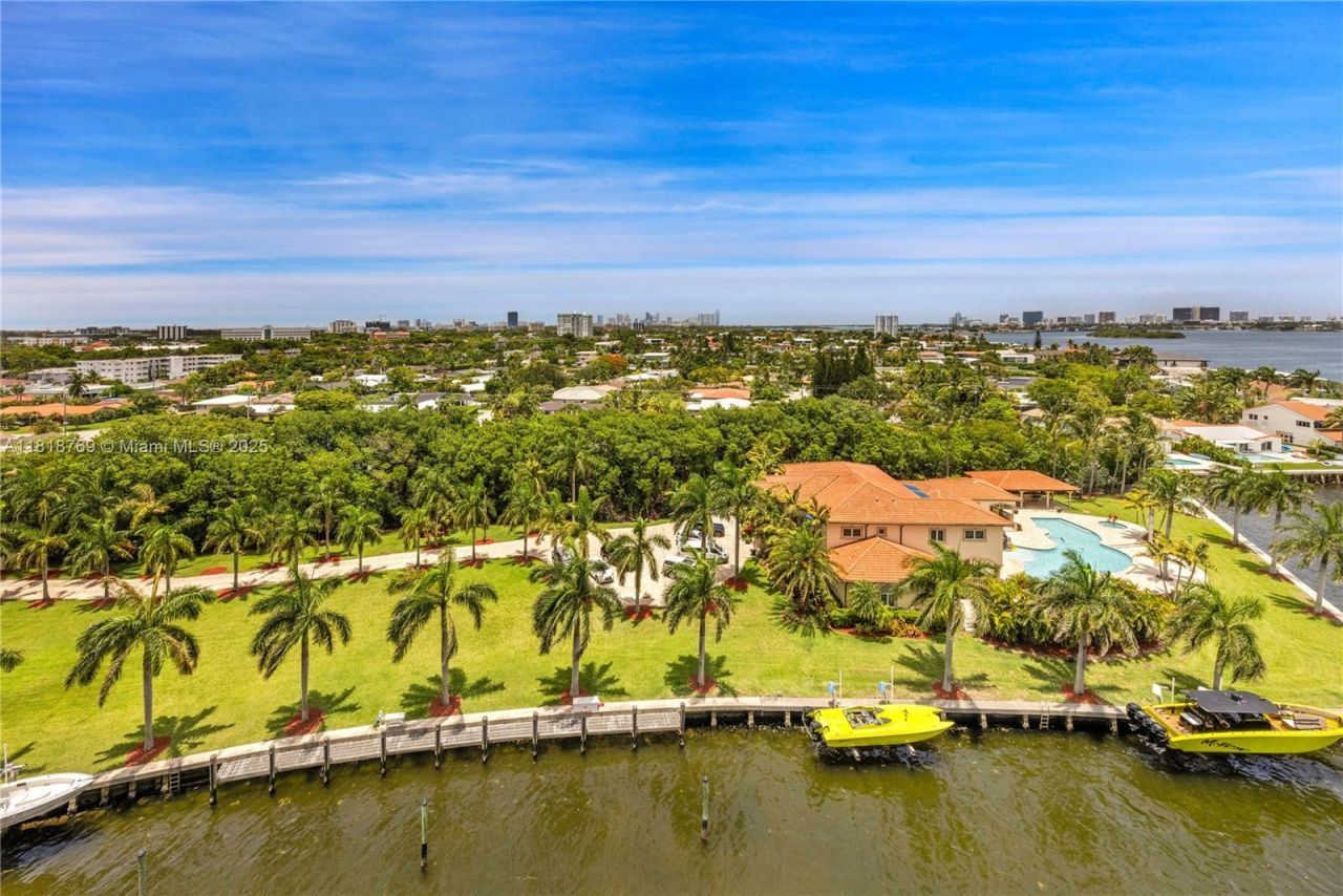 1800 NE 114th St, Unit 1103, Miami, FL 33181 Photo