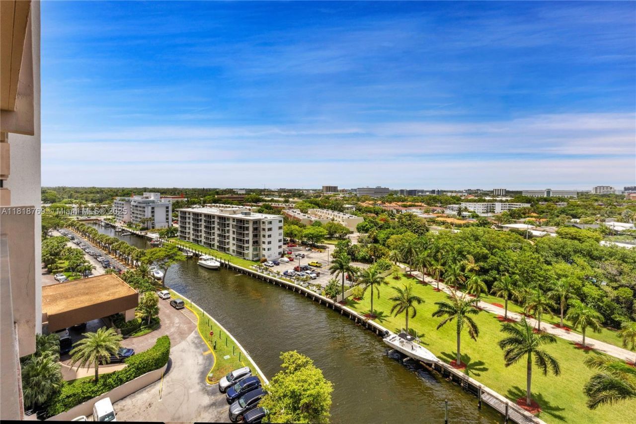 1800 NE 114th St, Unit 1103, Miami, FL 33181 Photo