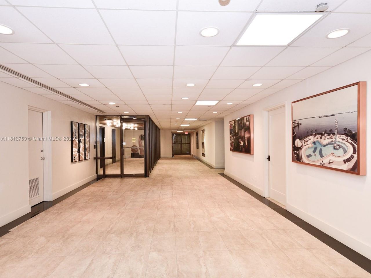 1800 NE 114th St, Unit 1103, Miami, FL 33181 Photo