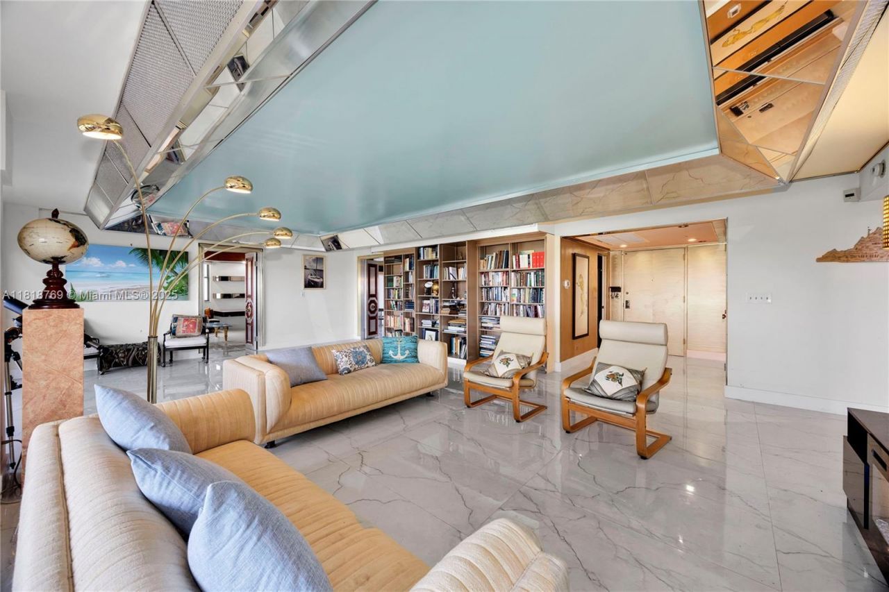 1800 NE 114th St, Unit 1103, Miami, FL 33181 Photo