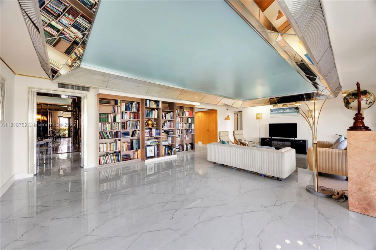 1800 NE 114th St, Unit 1103, Miami, FL 33181 Photo