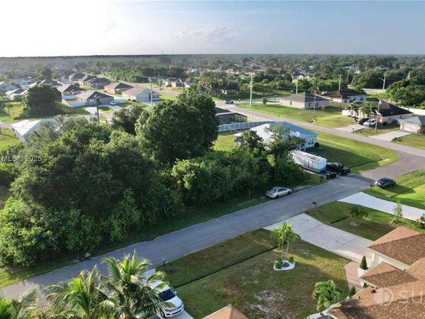 4089 SW Mcintyre St, Port St. Lucie, FL 34953