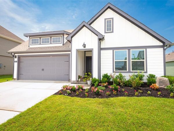 723 Primrose Lane, Pilot Point, TX 76258