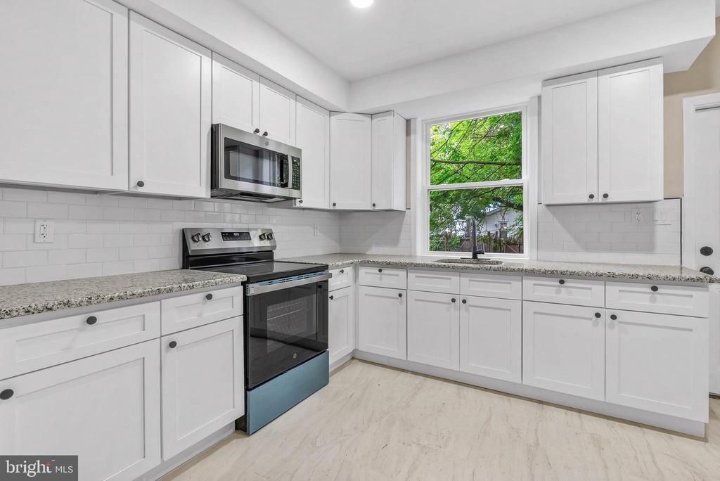 4920 Knorr Street, Philadelphia, PA 19135 Main Photo