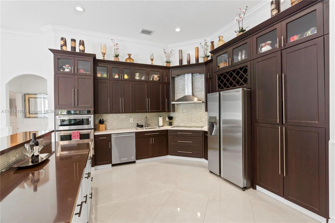 16601 SW 87th Ct, Palmetto Bay, FL 33157 Photo