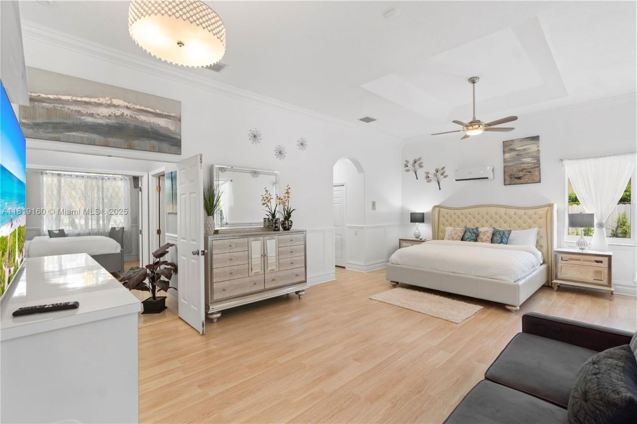 16601 SW 87th Ct, Palmetto Bay, FL 33157 Photo