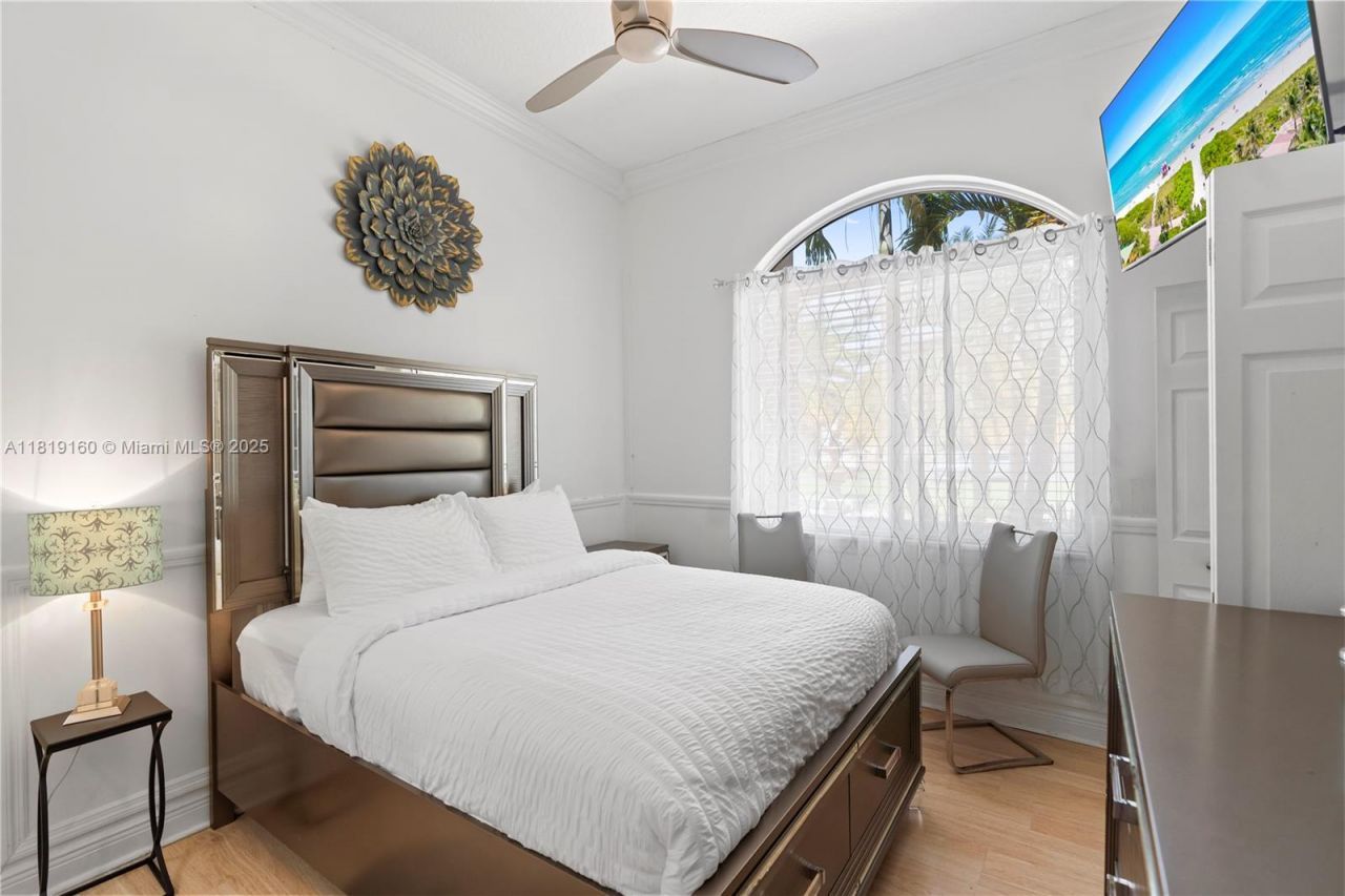 16601 SW 87th Ct, Palmetto Bay, FL 33157 Photo