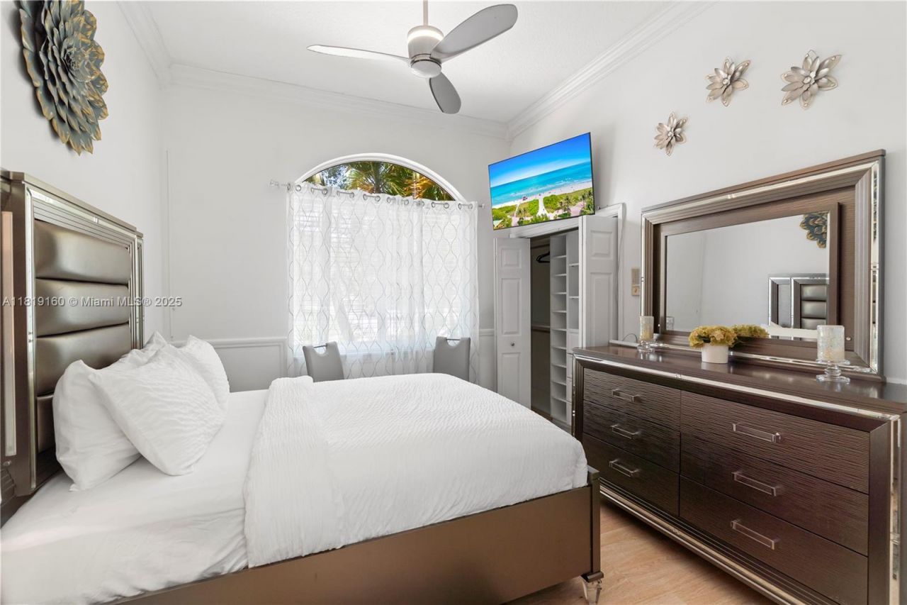 16601 SW 87th Ct, Palmetto Bay, FL 33157 Photo