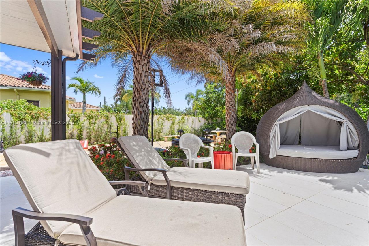 16601 SW 87th Ct, Palmetto Bay, FL 33157 Photo