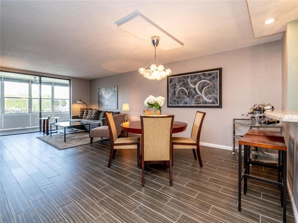 2860 Somerset Dr, Unit 210K, Lauderdale Lakes, FL 33311 Photo