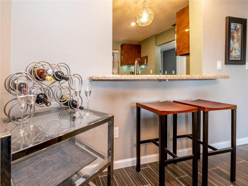 2860 Somerset Dr, Unit 210K, Lauderdale Lakes, FL 33311 Photo