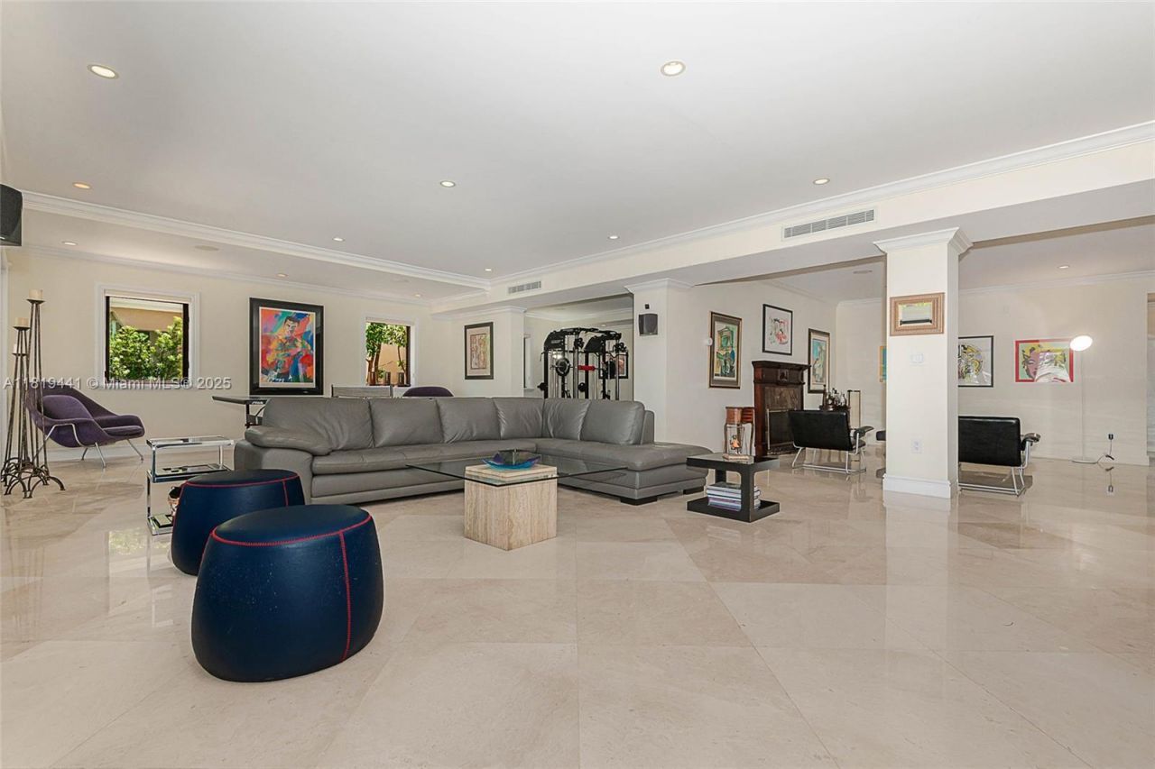 6535 Allison Rd, Miami Beach, FL 33141 Photo