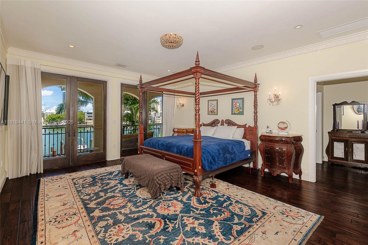 6535 Allison Rd, Miami Beach, FL 33141 Photo