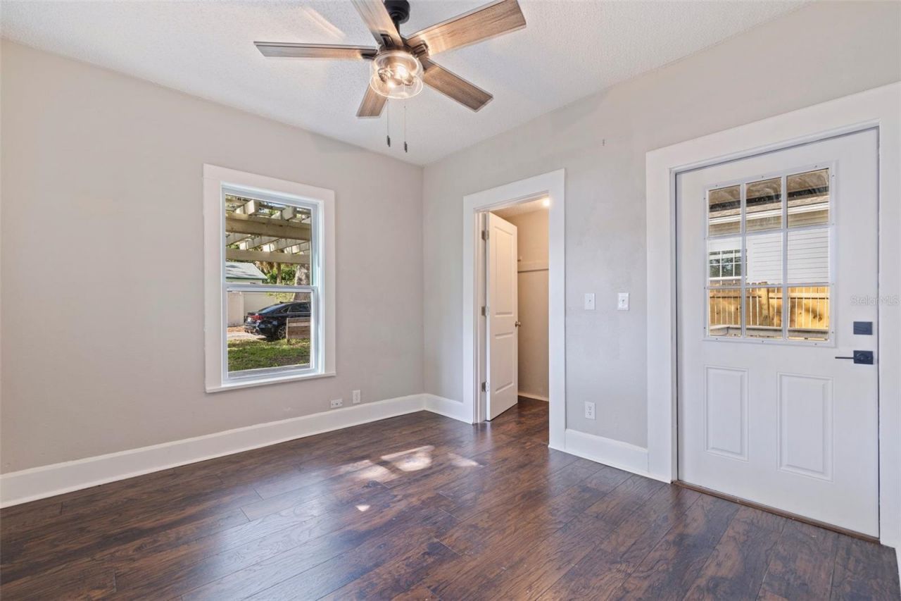 1225 22nd Avenue S, Saint Petersburg, FL 33705 Photo