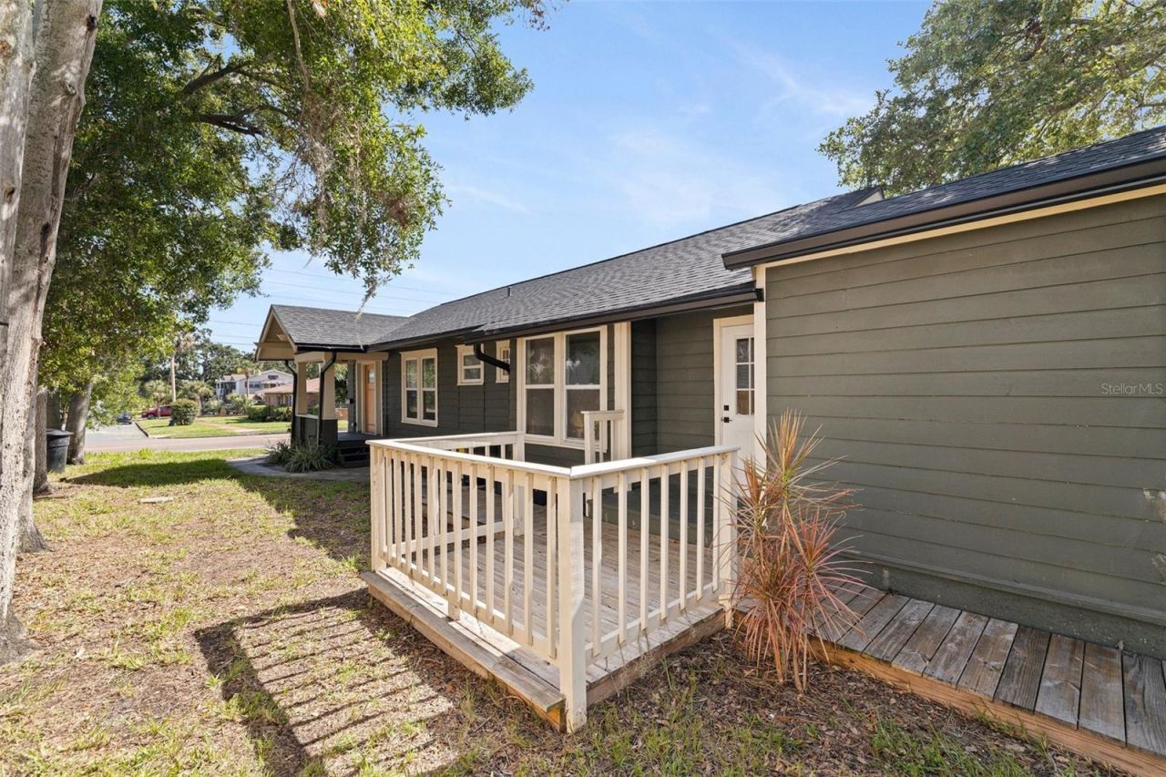 1225 22nd Avenue S, Saint Petersburg, FL 33705 Photo