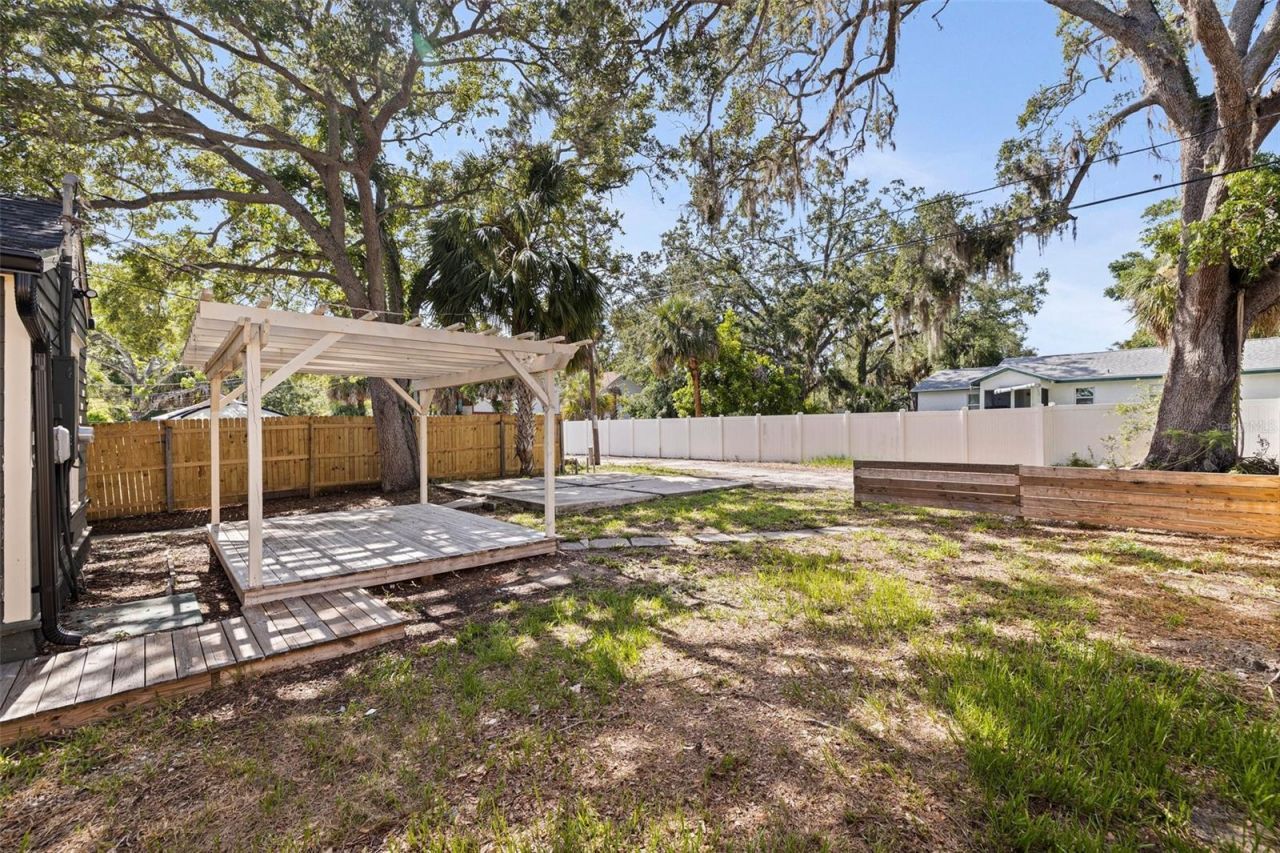 1225 22nd Avenue S, Saint Petersburg, FL 33705 Photo