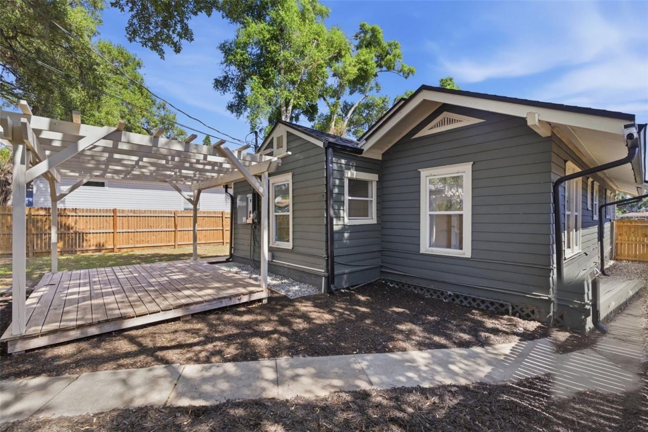 1225 22nd Avenue S, Saint Petersburg, FL 33705 Photo