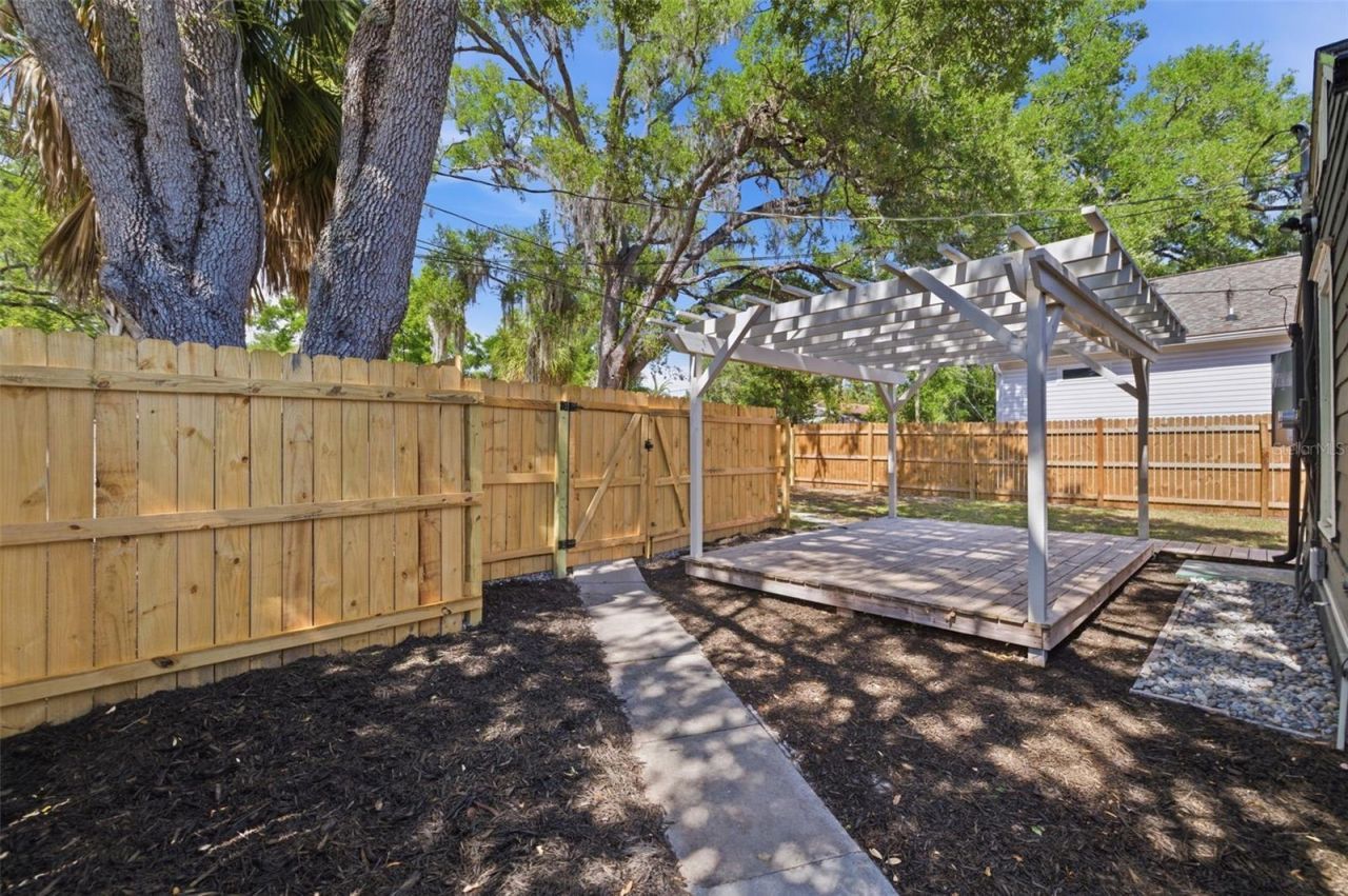 1225 22nd Avenue S, Saint Petersburg, FL 33705 Photo