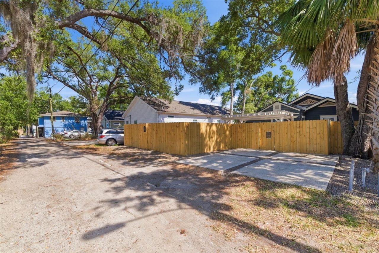 1225 22nd Avenue S, Saint Petersburg, FL 33705 Photo
