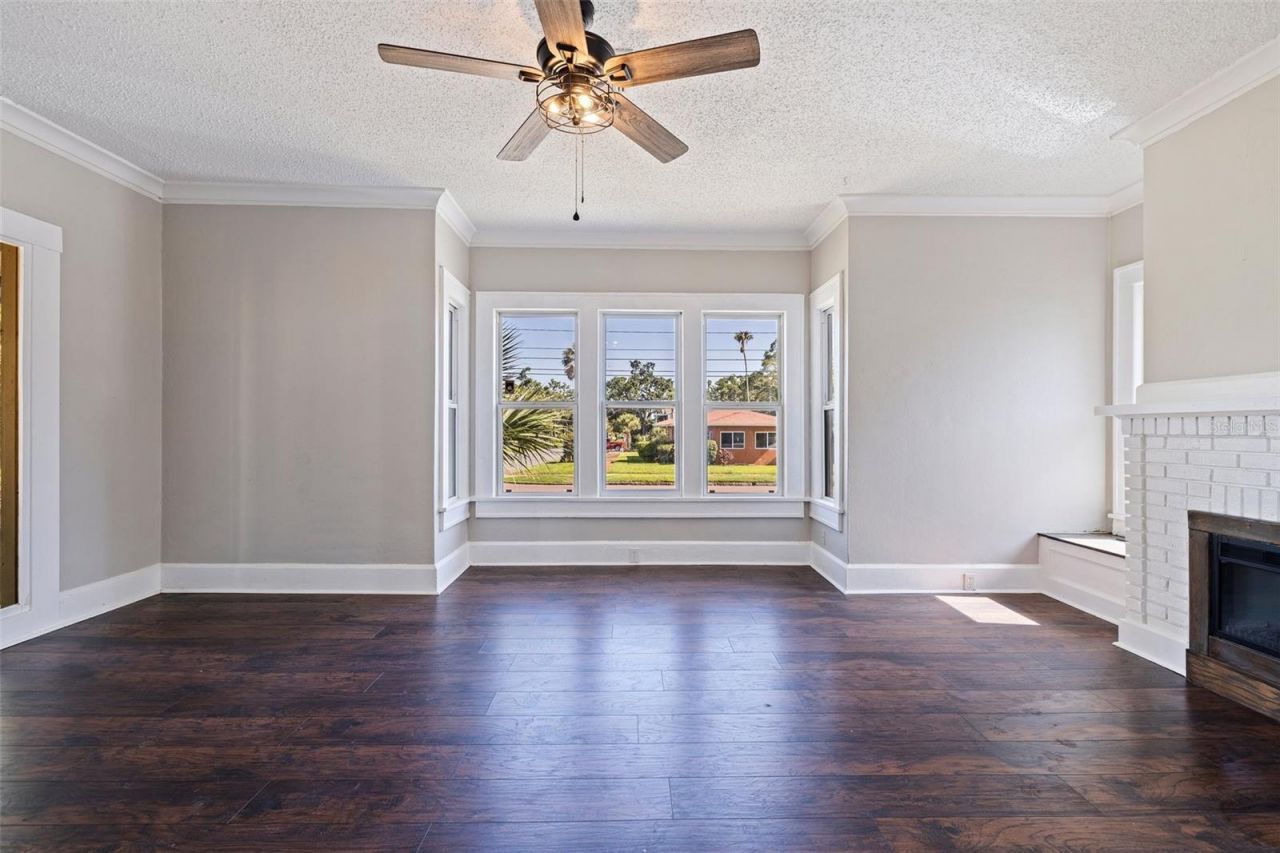 1225 22nd Avenue S, Saint Petersburg, FL 33705 Photo