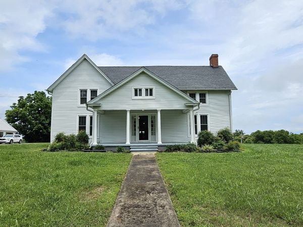 315 Seven Mile Ferry Rd, Cunningham, TN 37052