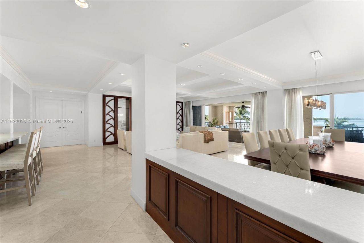 5233 Fisher Island Dr, Unit 5233, Miami Beach, FL 33109 Photo