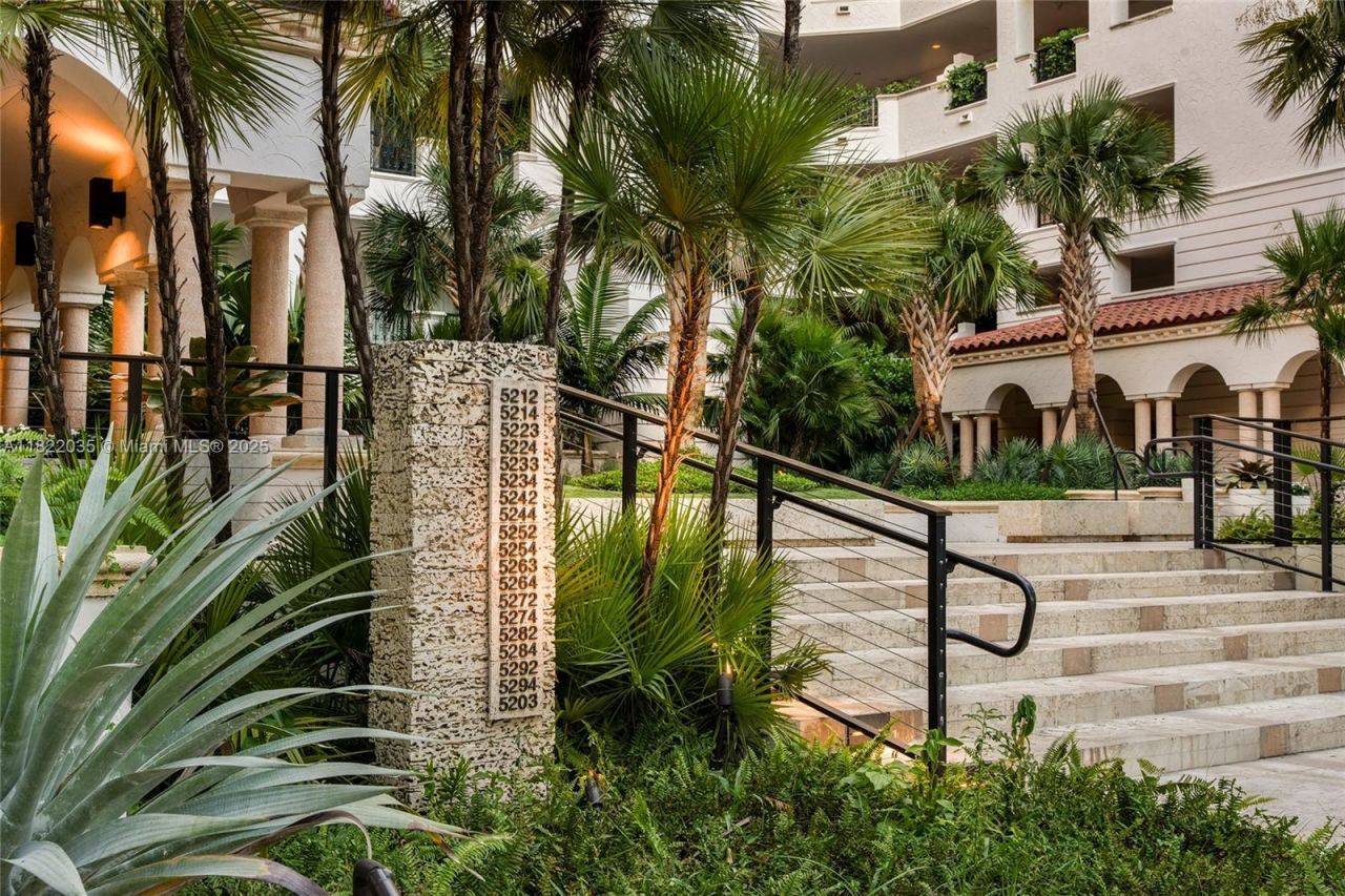 5233 Fisher Island Dr, Unit 5233, Miami Beach, FL 33109 Photo