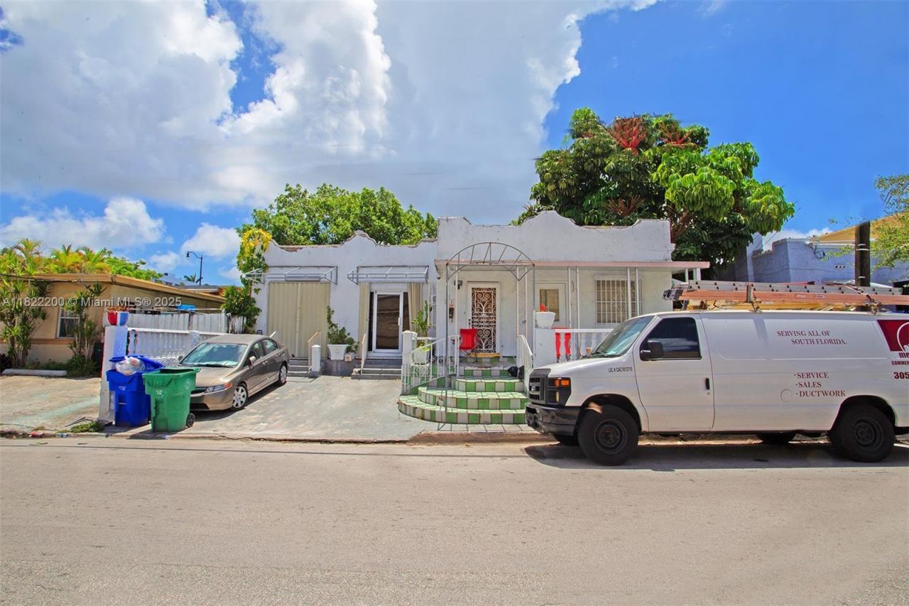 111 SW 19th Ave, Miami, FL 33135 Photo