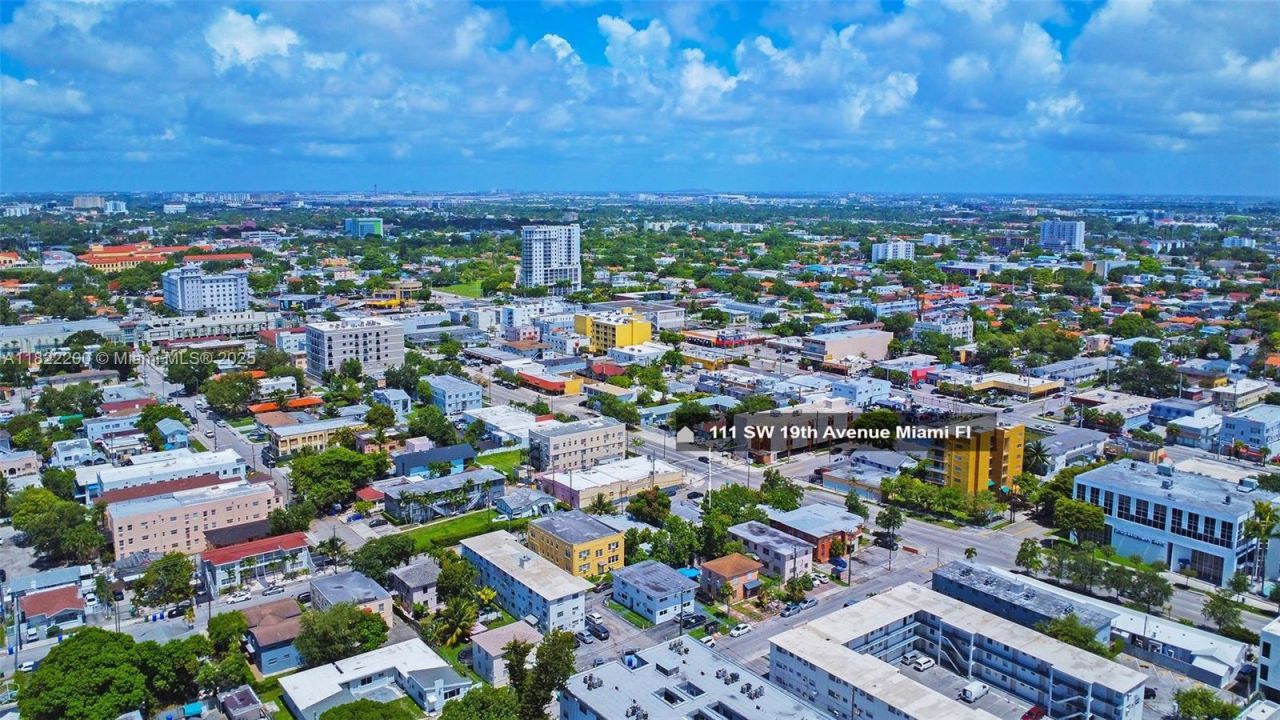 111 SW 19th Ave, Miami, FL 33135 Photo