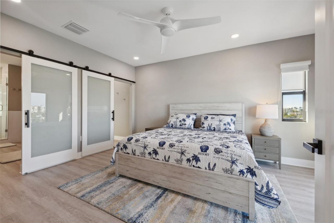 12400 Capri Circle N, Treasure Island, FL 33706 Photo