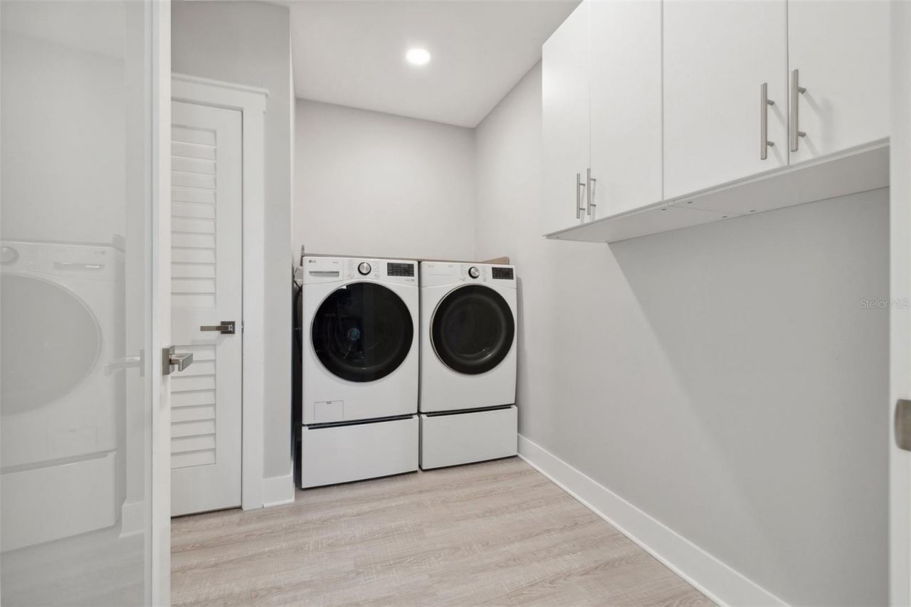 12400 Capri Circle N, Treasure Island, FL 33706 Photo