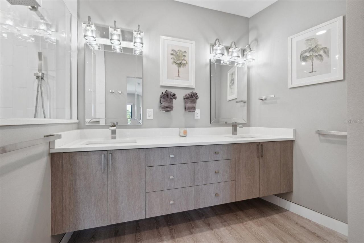 12400 Capri Circle N, Treasure Island, FL 33706 Photo